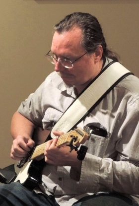 zsolt dvornik guitar player